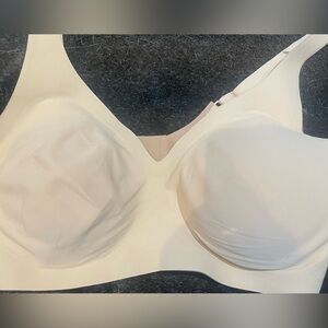 Knix Cream Bra